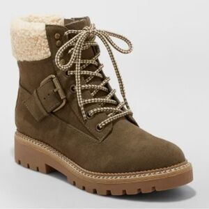 Universal Thread Brown Combat Boots with Rugged Sole